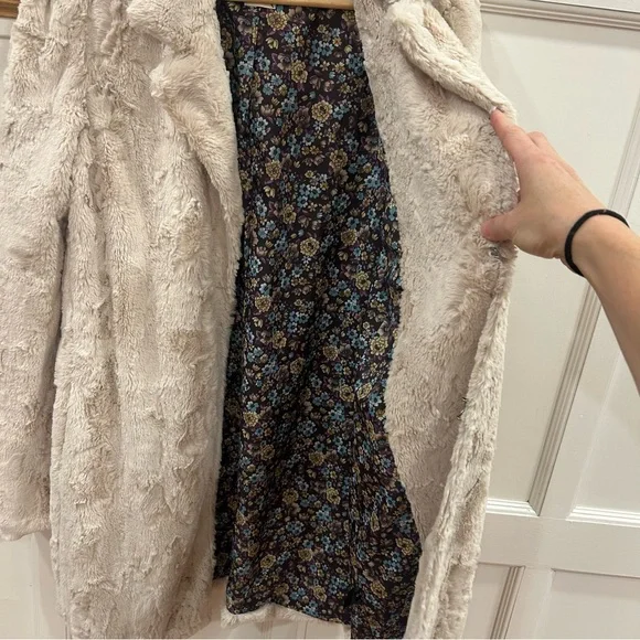 Georgie Women’s Faux Fur Coat Mid length Cream/ivory Soft Size 6 - Picture 6 of 11